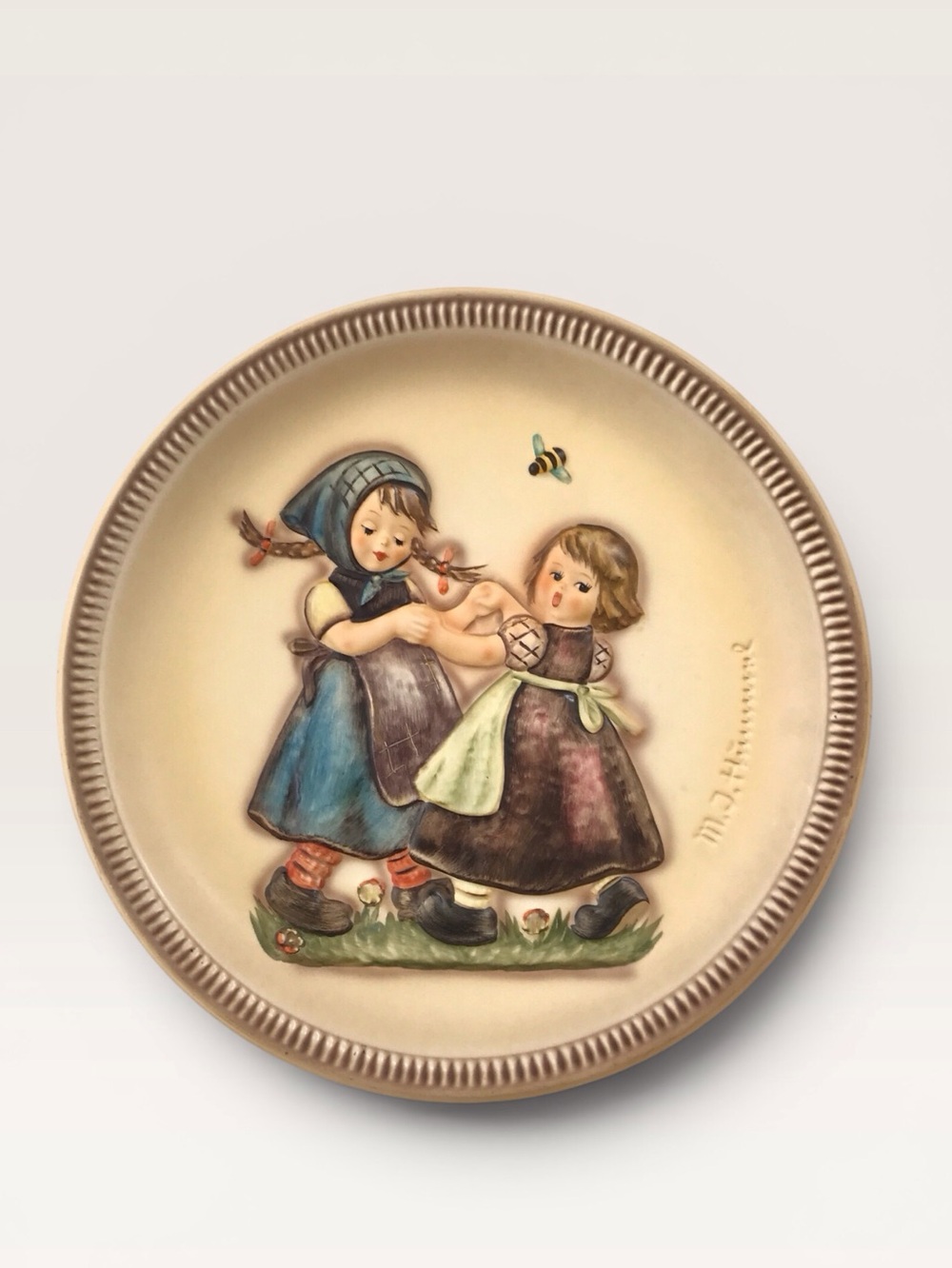 Vintage 1980  MJ Hummel Porcelain Commemorative Plate Spring Dance Goebel w/Box
